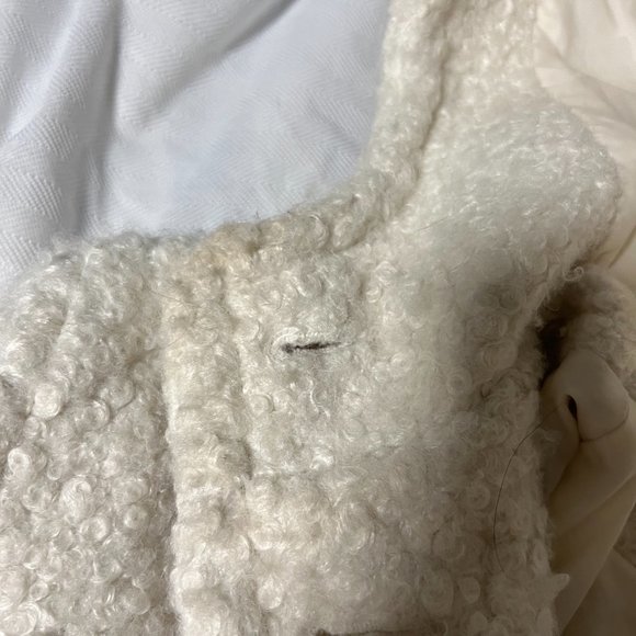 White Sherpa Coat - Picture 8 of 8